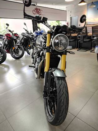 TRIUMPH SPEED 400 TRIUMPH SPEED 400